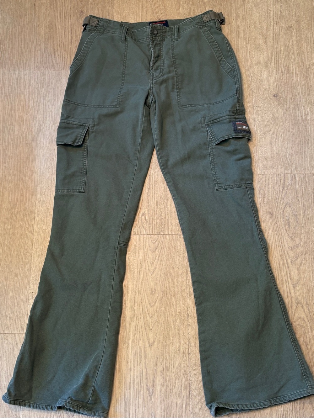 Women’s Y2K Vintage Abercrombie & Fitch Olive Green Flared Army Pants size 6